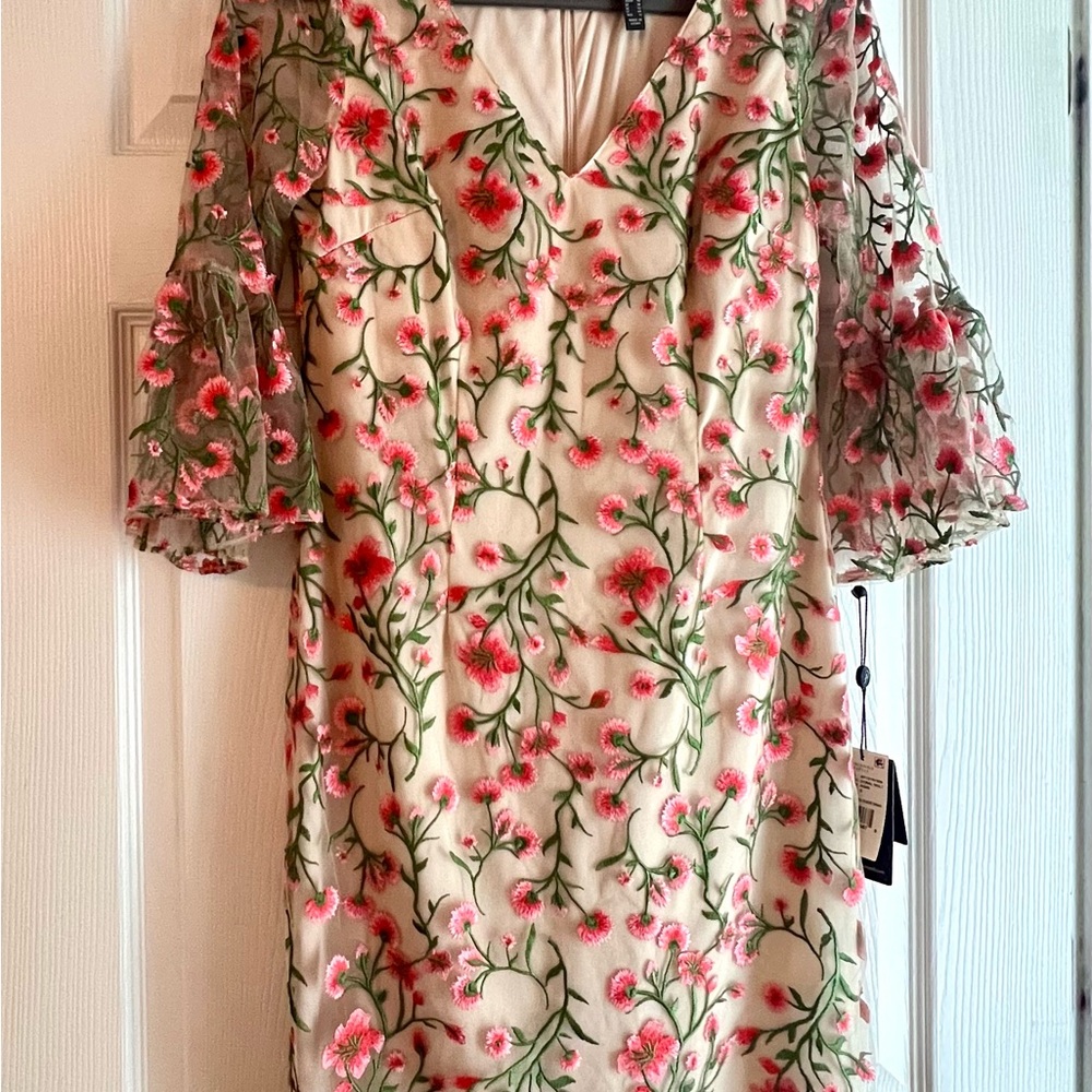 Adrianna Papell NWT Pink and Green Embroidered Long Sleeve Dress